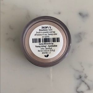 Residual eyeshadow Savvy Minerals by Young Living